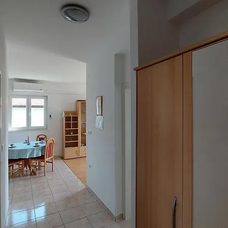 Apartment Gardijan *